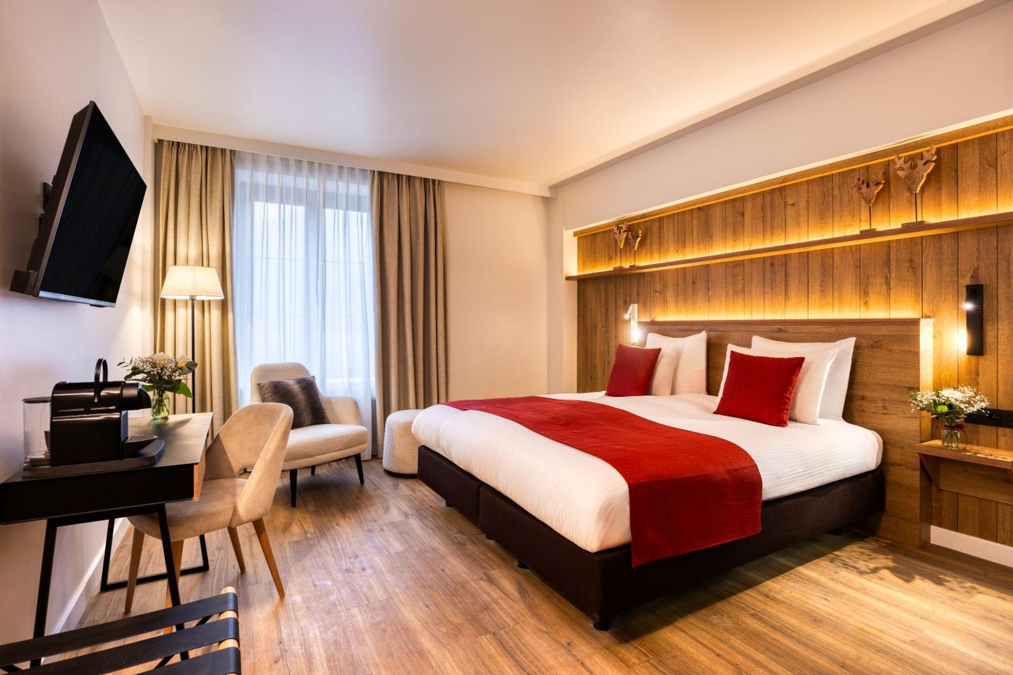 הופליזה Hotel Du Commerce מראה חיצוני תמונה